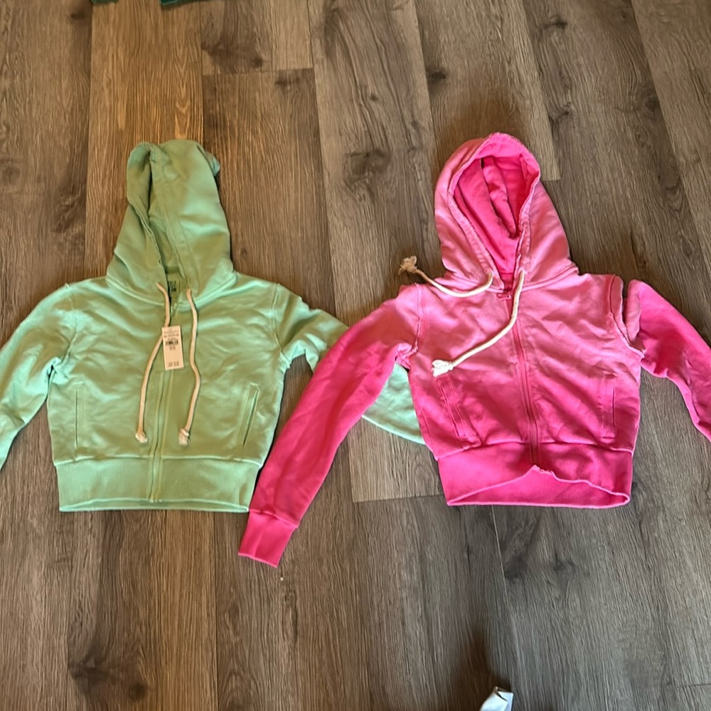 2 American Eagle cropped zip ups